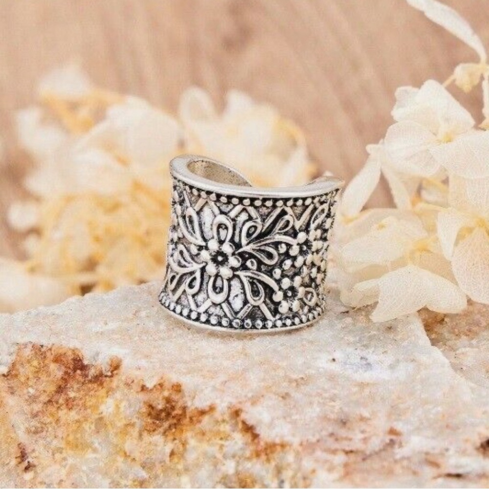 Intricate Genuine Argentium Silver 935 Women's Ring by Meera Jewelers, Size 7.25 - Picture 4 of 5
